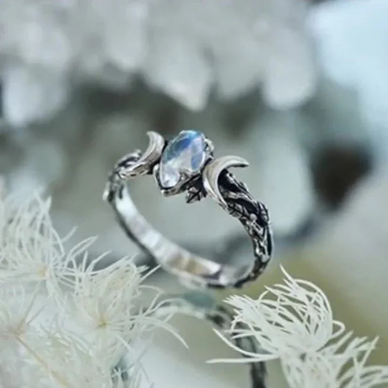 Imitation Moonstone Moon Ring for Women Vintage Party Jewelry Delicate Bohemian Style Finger Accessories for Party