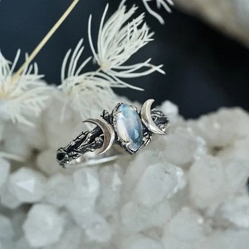 Imitation Moonstone Moon Ring for Women Vintage Party Jewelry Delicate Bohemian Style Finger Accessories for Party