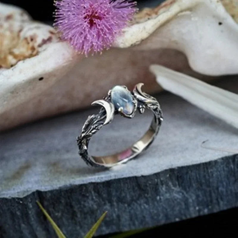 Imitation Moonstone Moon Ring for Women Vintage Party Jewelry Delicate Bohemian Style Finger Accessories for Party